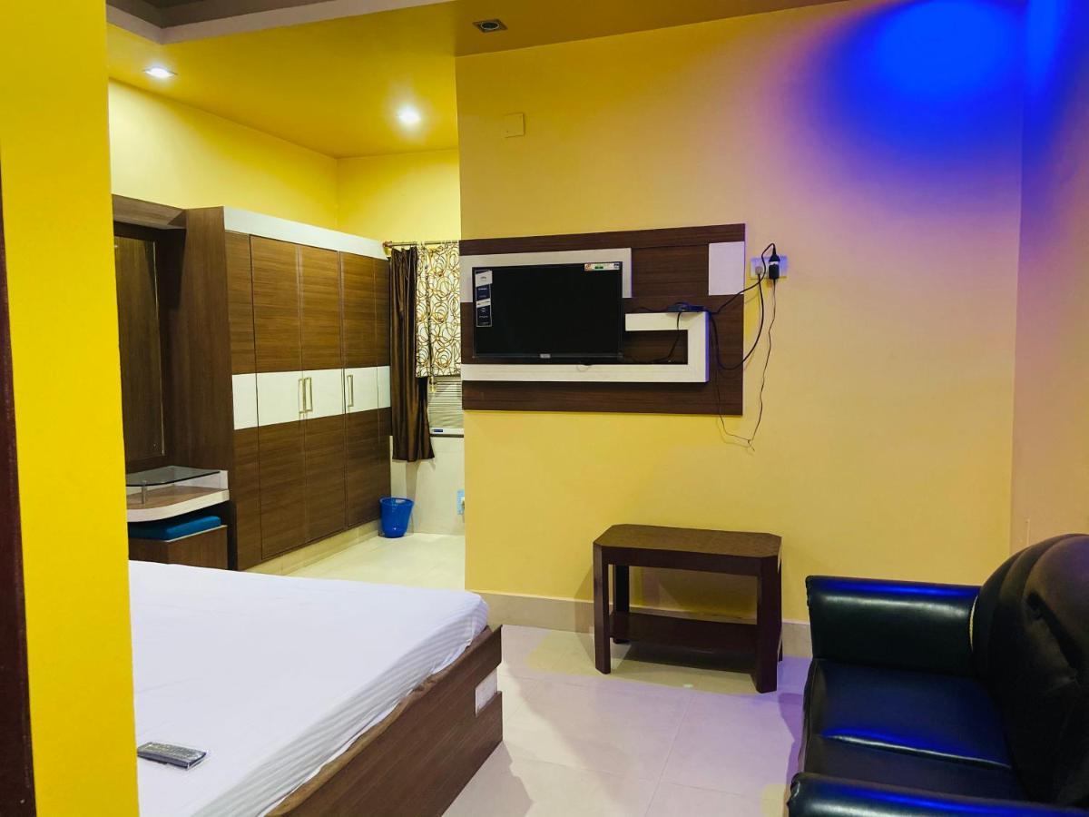 Hotel Nishi Balasore Экстерьер фото